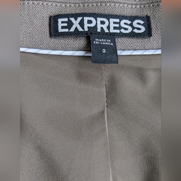 Express Women's Blazer Pencil Skirt Suit Set in Taupe - Picture 8 of 15